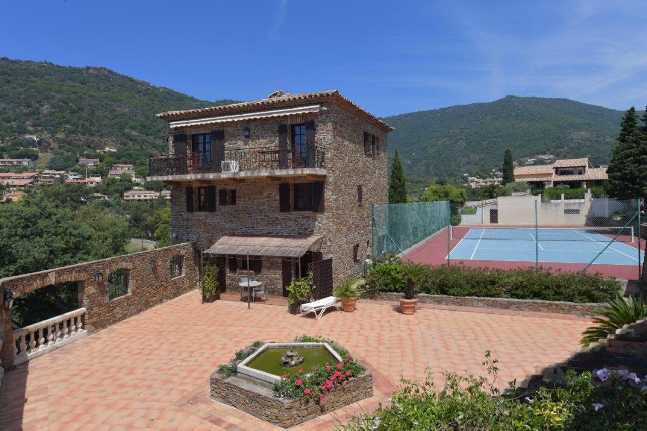 Les Lauriers Roses Aparthotel Le Le Rayol-Canadel-sur-Mer Kültér fotó