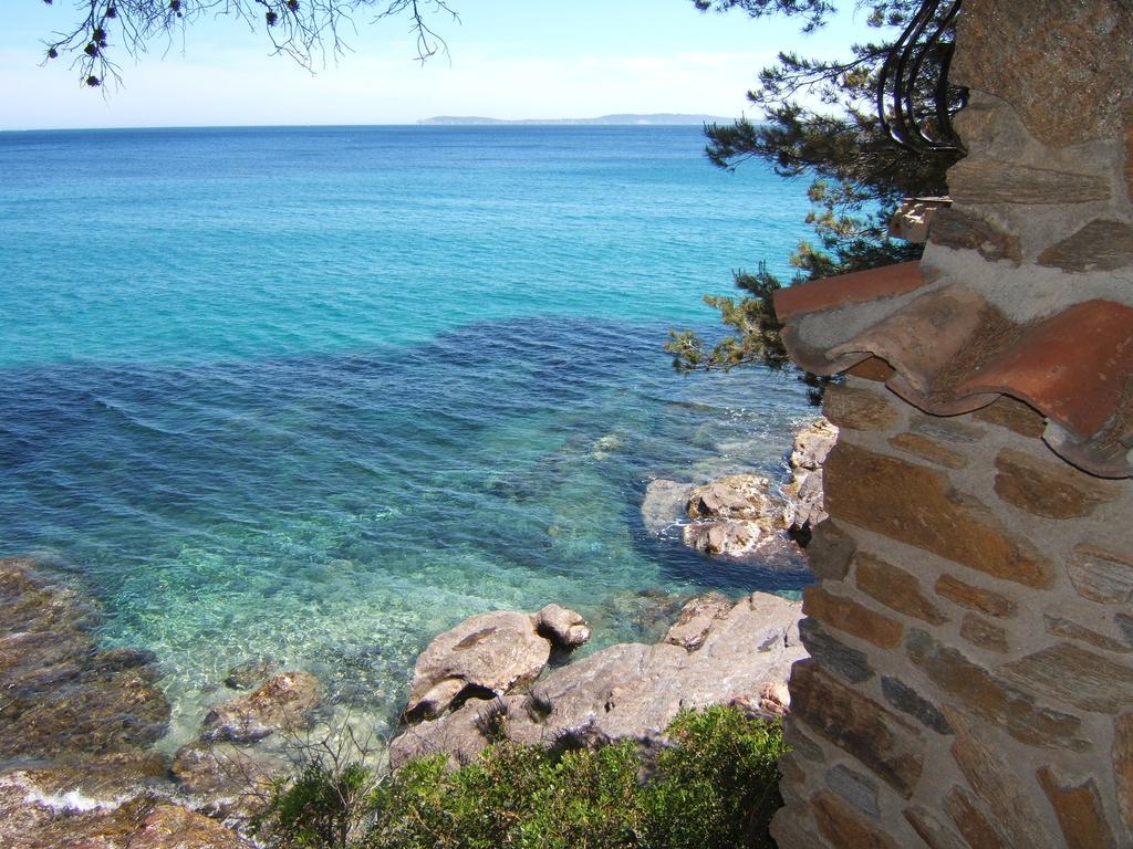 Les Lauriers Roses Aparthotel Le Le Rayol-Canadel-sur-Mer Kültér fotó