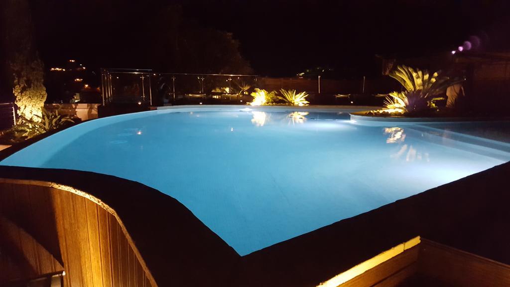 Les Lauriers Roses Aparthotel Le Le Rayol-Canadel-sur-Mer Kültér fotó