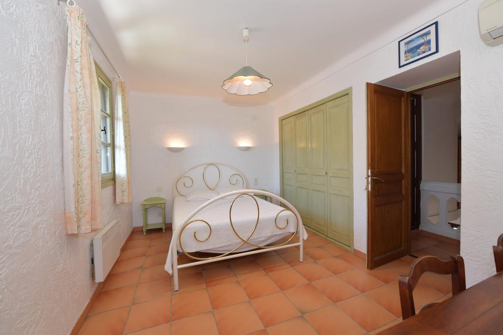 Les Lauriers Roses Aparthotel Le Le Rayol-Canadel-sur-Mer Kültér fotó