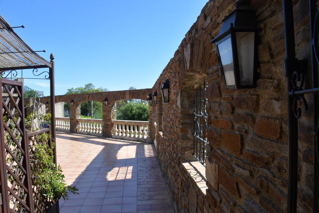 Les Lauriers Roses Aparthotel Le Le Rayol-Canadel-sur-Mer Kültér fotó