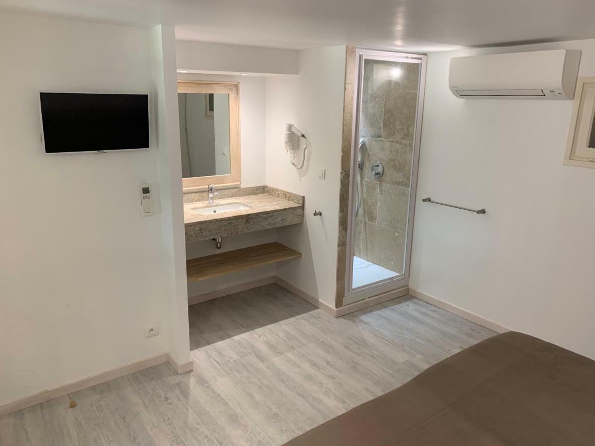 Les Lauriers Roses Aparthotel Le Le Rayol-Canadel-sur-Mer Kültér fotó