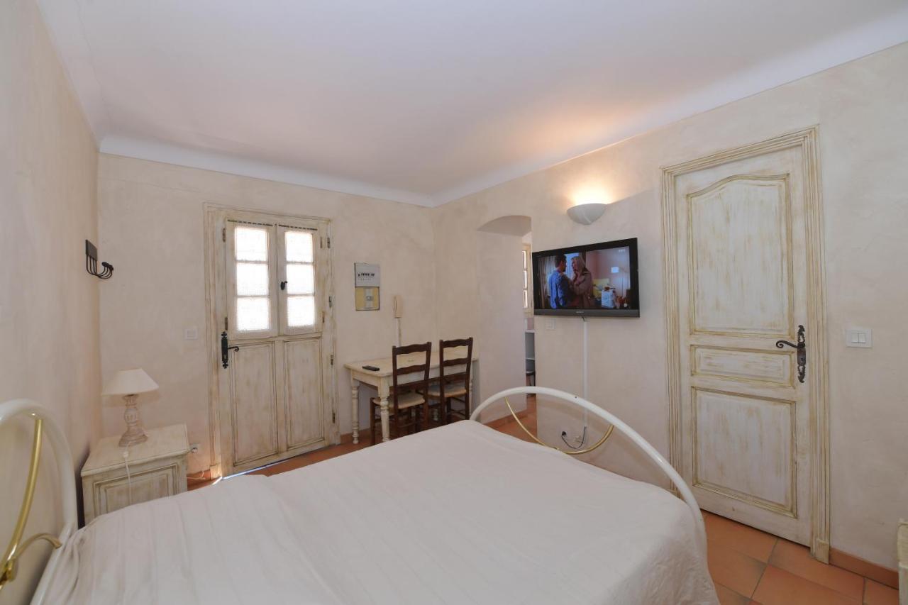 Les Lauriers Roses Aparthotel Le Le Rayol-Canadel-sur-Mer Kültér fotó